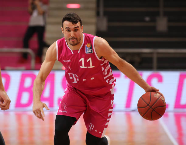 占据一席之 占据一席之